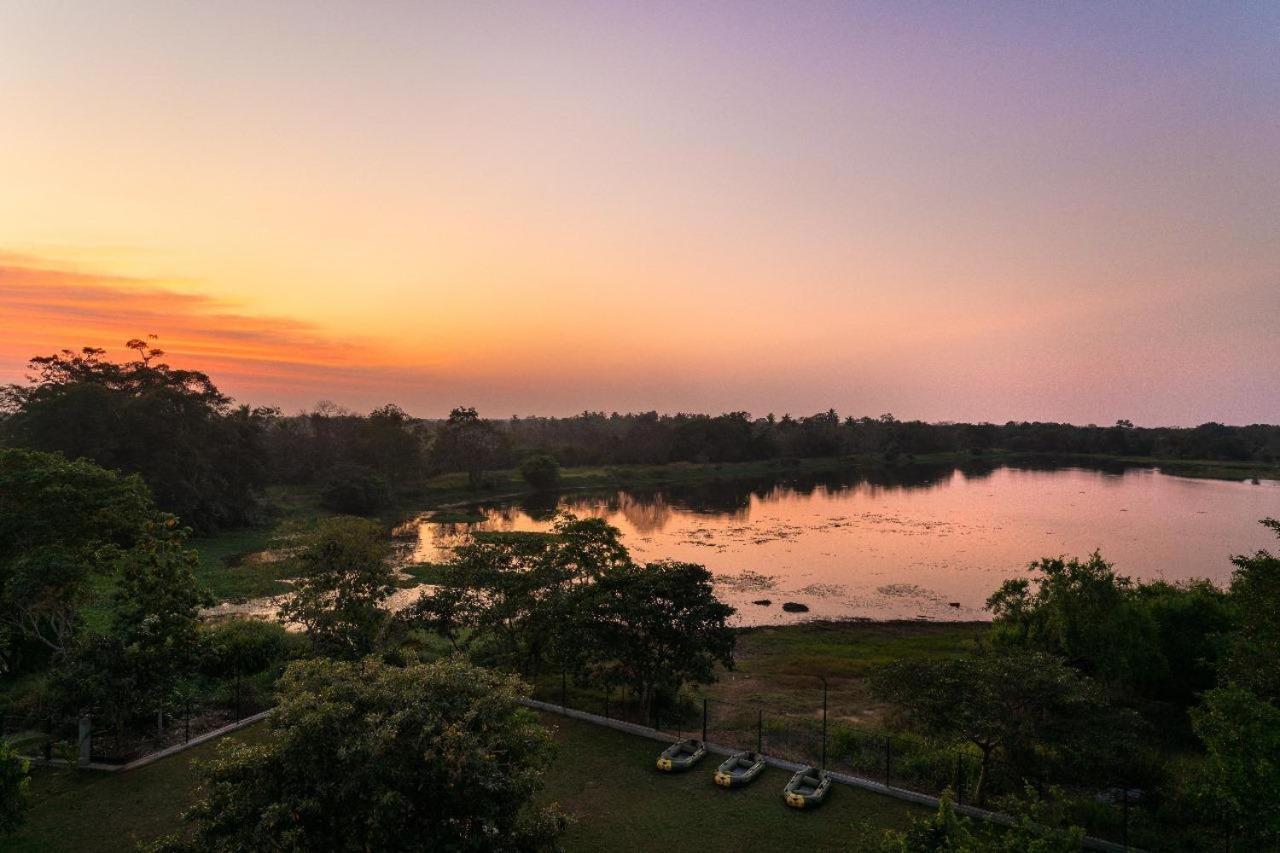 Thimbiri Wewa Resort Wilpattu Eksteriør billede